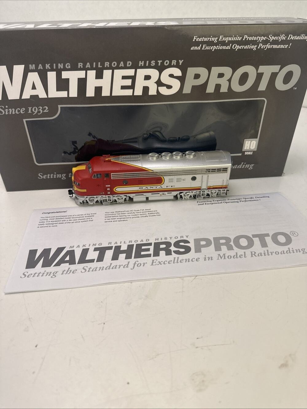 WALTHERS PROTO HO SANTA FE F7A DC POWERED A UNIT + BOX #17